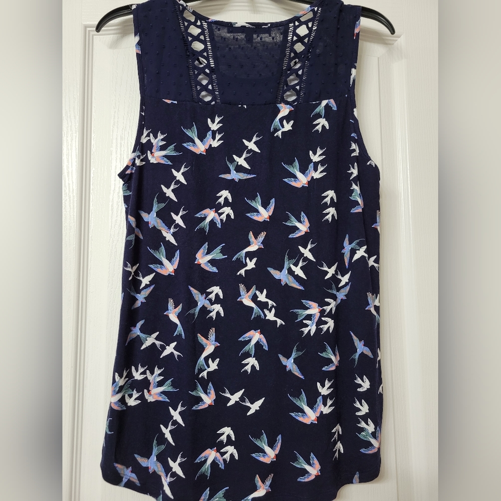Daniel Rainn sleeveless shirt, navy with bird print, medium.